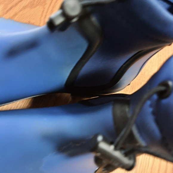 Hunter Short Boots - Picture 6 of 10